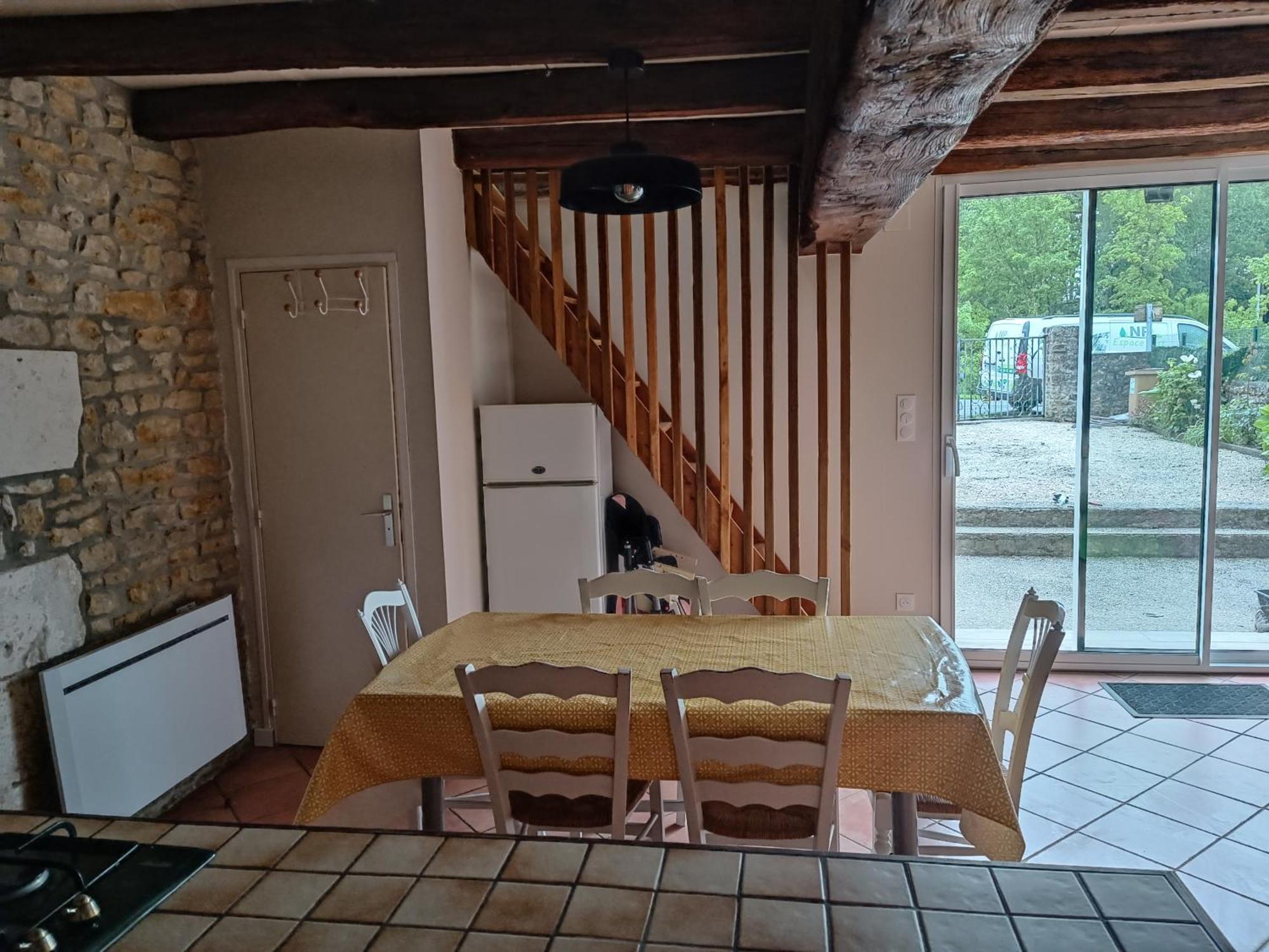 Charmante Maison En Pierres Sainte-Radégonde-des-Noyers المظهر الخارجي الصورة